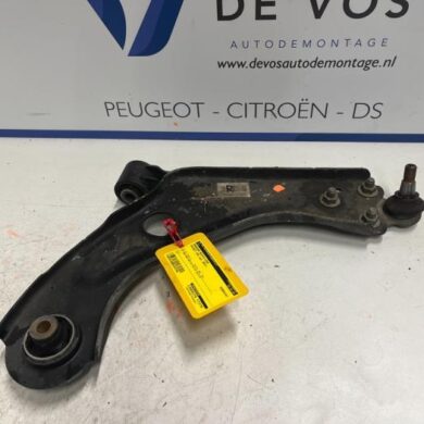 Peugeot 308 1.2 12V PureTech 130 Draagarm rechts-voor 2021 9846329280
