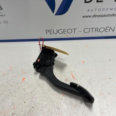 Peugeot 5008 2.0 BlueHDi 150 16V Accelerator pedal 2018 9674829180