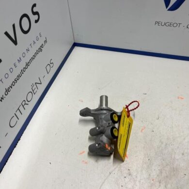 Peugeot 208 1.2 Vti 12V PureTech 75 Hoofdremcilinder HMH 2023 1655488880