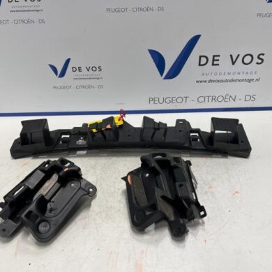 Peugeot 208 1.2 Vti 12V PureTech 100 Bumperframe achter 2021 9823208980-1649797980