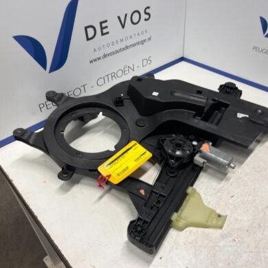 Peugeot Partner 1.5 BlueHDi 100 Ruitmechaniek 4Deurs rechts-voor 2024 9840175580