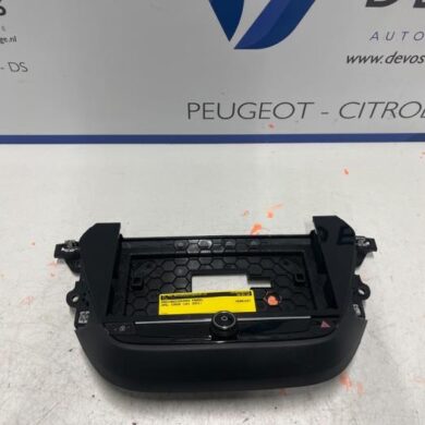 Opel Corsa 1.2 Turbo 12V 100 Radiobedienings paneel 2021 9845752680