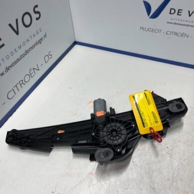Peugeot 308 1.2 PureTech Hybrid 136 Rear door window mechanism 4-door, right 2022 9830816680