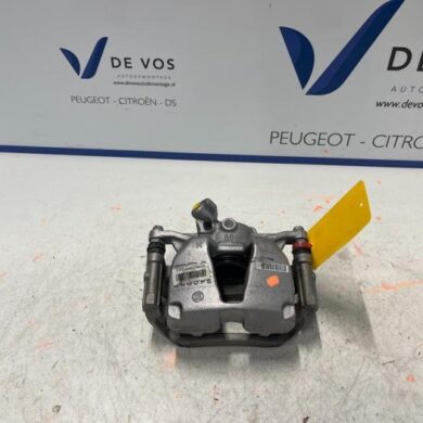 Peugeot 308 1.2 PureTech Hybrid 136 Front brake calliper, right HN09 2022 1647880080