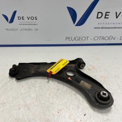 Peugeot 208 1.2 Vti 12V PureTech 100 Draagarm links-voor 2021 9831626480