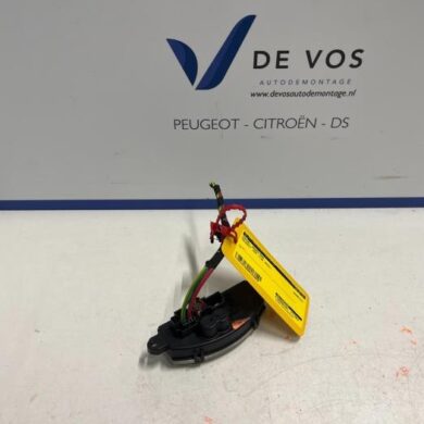 Peugeot 308 1.2 PureTech Hybrid 136 Kachel Weerstand 2023 9837609580