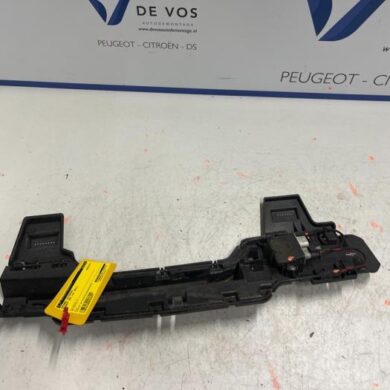 Peugeot 308 1.2 12V PureTech 130 Antenne (diversen) 2021 1682639080