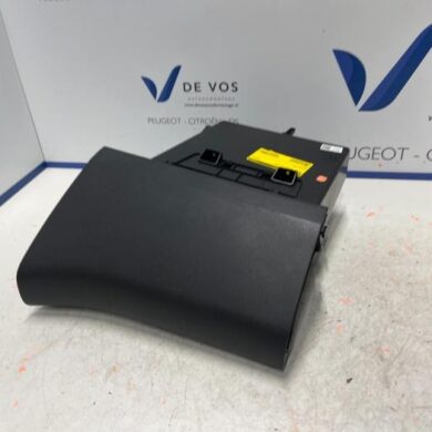 Peugeot Partner 1.5 BlueHDi 130 Glovebox 2021 9825389780