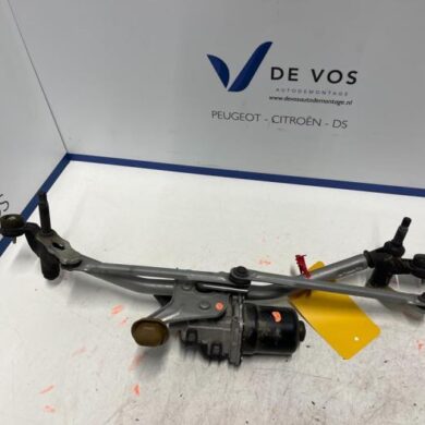 Peugeot 208 1.5 BlueHDi 100 Ruitenwissermotor voor 2020 9824784980