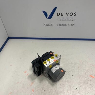 Peugeot 3008 1.2 12V PureTech Hybrid 48V ABS pump HN09 2022 1647895780