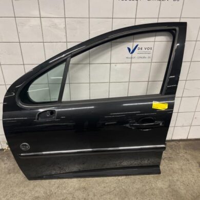 Peugeot 207 1.4 16V VTi Door 4-door, front left 2012 9002X5