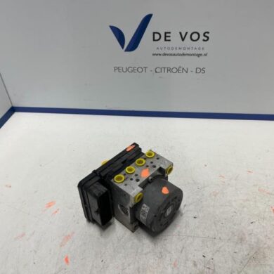 Peugeot 208 1.5 BlueHDi 100 ABS Pomp YHY 2020 1660039280-1682538680-9835128680