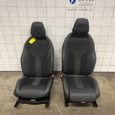 Peugeot 408 1.6 16V HYbrid 225 Set of upholstery (complete) 2023