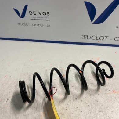 Opel Astra  Schroefveer achter 2023