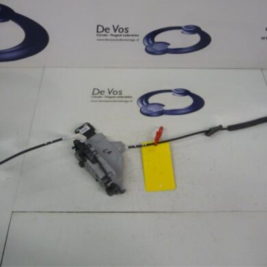 Peugeot 3008 1.6 HDiF 16V Rear door lock mechanism 4-door, left 2013 9800623780