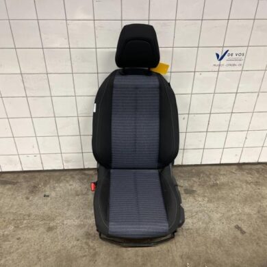 Peugeot 208 1.2 Vti 12V PureTech 75 Sitz links 2023 9827148680-9826539780