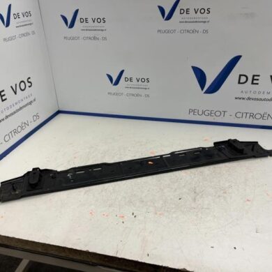 Peugeot 3008 1.2 12V PureTech Hybrid 48V Radiateurbalk 2023 9814630380