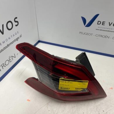 Peugeot 308 1.2 12V e-THP PureTech 110 Taillight, left 2018 9823728680