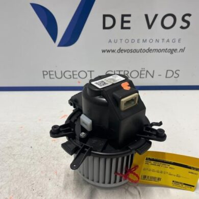Opel Grandland X 1.2 Turbo 12V Kachel Ventilatiemotor 2021 9821292180