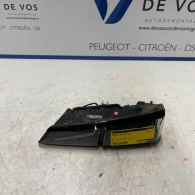 Peugeot 408 1.6 16V HYbrid 225 Achterlicht rechts 2023 9835300380