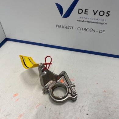 Peugeot 408 1.6 16V HYbrid 225 Engine mount 5G06 2023 9822062780