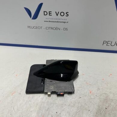 Peugeot 408 1.6 16V HYbrid 225 Antenne 2023 1688718880