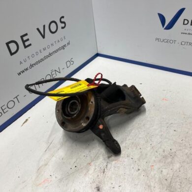 Opel Crossland X  Fusee links-voor 2020 364690-3557918