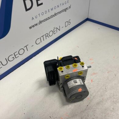 Peugeot 3008 1.2 12V PureTech Hybrid 48V ABS pump HN09 2023 1647895880