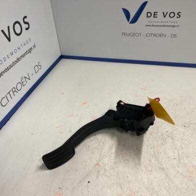 Peugeot 508 1.6 16V Hybrid 225 Accelerator pedal 2021 9674829180