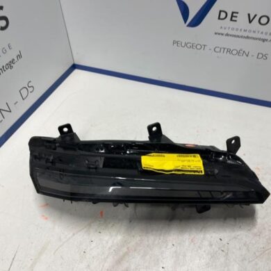 Peugeot 408 1.6 16V HYbrid 225 Dagrijverlichting links 2023 9835230980