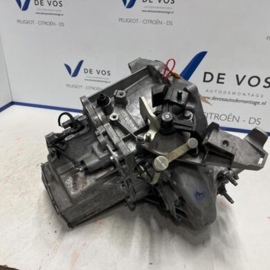 Peugeot 208 1.5 BlueHDi 100 Versnellingsbak YHY 2020 1636249680-1636249780 20V257