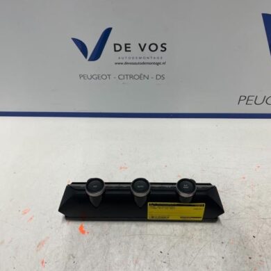Citroen C5-X  Heater control panel 2021 YL018821ZD