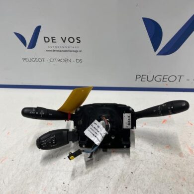 Peugeot 207 1.4 16V VTi Steering column stalk 2012 6242YP-96661300XT