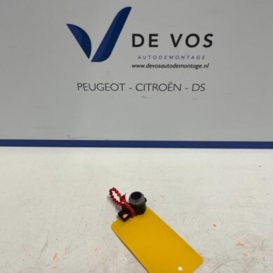 Peugeot 408 1.6 16V HYbrid 225 PDC Sensor 2023 1635559380