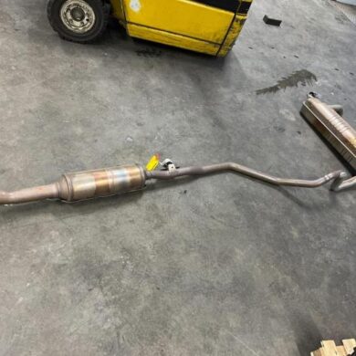 Peugeot 408 1.6 16V HYbrid 225 Katalysator 5G06 2023 9844671080