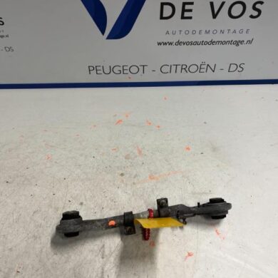 Peugeot 508 1.6 16V Hybrid 225 Reactiestang rechts-achter 2021 9820345380