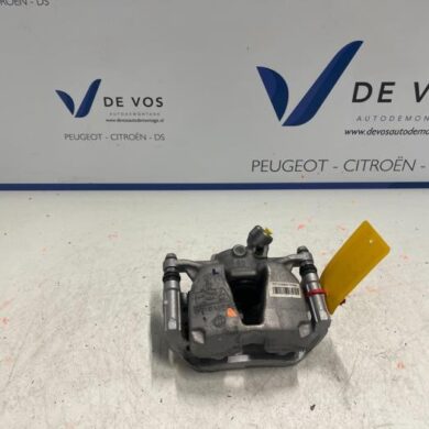 Peugeot 3008 1.2 12V PureTech Hybrid 48V Front brake calliper, left HN09 2022 1647879980