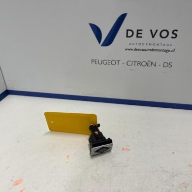 DS Automobiles DS4  Ignition switch 2021 98376671XU