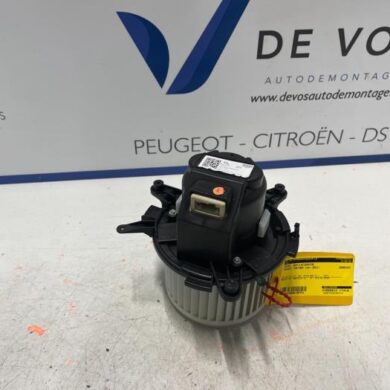 Peugeot Partner 1.5 BlueHDi 130 Heizung Belüftungsmotor 2021 9821292380-9849717080