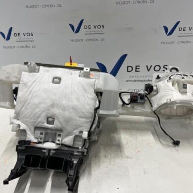 Opel Grandland X 1.2 Turbo 12V Kachelhuis 2020 9822121180-9821299980