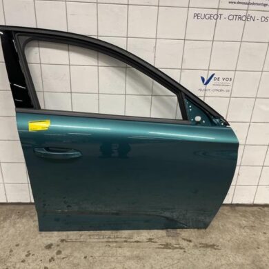 Peugeot 308 1.2 PureTech Hybrid 136 Front door 4-door, right 2022 9837981680
