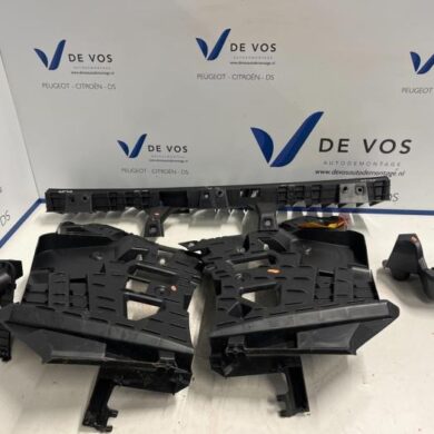 Peugeot 308 1.2 PureTech Hybrid 136 Bumperframe achter 2022 9837047980-1680965680-1680965880