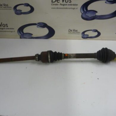 Peugeot 5008 1.6 THP 16V Aandrijfas rechts-voor 5FV 2011 3273VQ-3273VR 20GA03