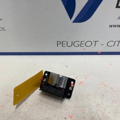 Peugeot 308 1.2 PureTech Hybrid 136 Gear stick 2022 98440959ZD