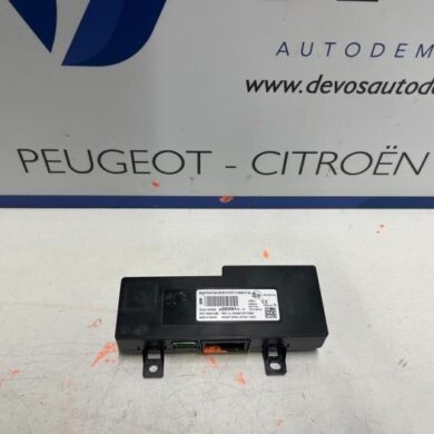 DS Automobiles DS7 Crossback 1.2 12V PureTech 130 Phone interface 2019 9831611580-9828266180