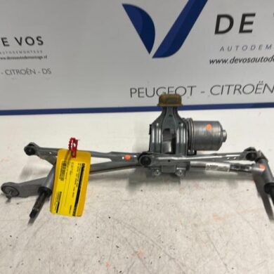 DS Automobiles DS7 Crossback 1.2 12V PureTech 130 Ruitenwissermotor voor 2019 9824762480