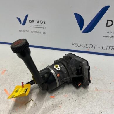 Peugeot 308 1.6 VTI 16V Power steering pump 5FS 2010 400860-4008Q3