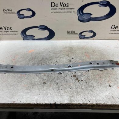 Peugeot 108 1.0 12V VVT-i Radiateurbalk 2021 B000888180