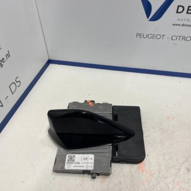 Peugeot 308 1.2 PureTech Hybrid 136 Antenne 2022 9852156780