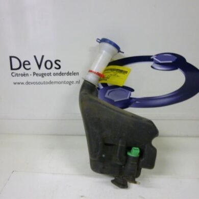 Peugeot 106 1.4 Ruitensproeiertank voor 1998 643172